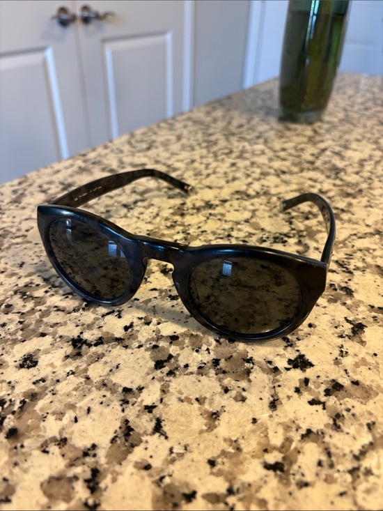 Juicy Couture Accessories - Juicy Couture Black Rounded Frame Sunglasses